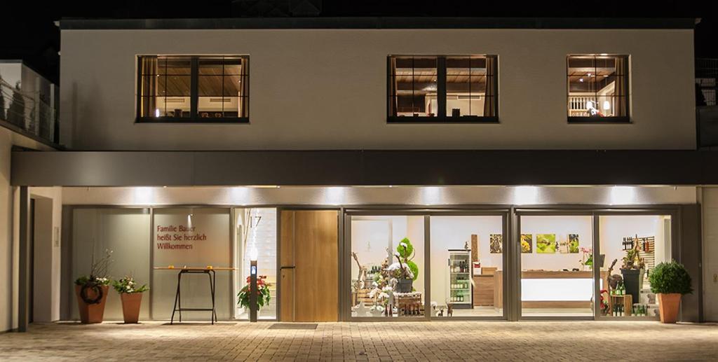 Gaestehaus Bauer - Schlafen Auf Dem Weingut Хейльбронн Экстерьер фото